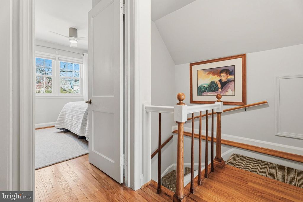 Image 20 of property listing at 304 BROOK RD, Baltimore, MD 21286