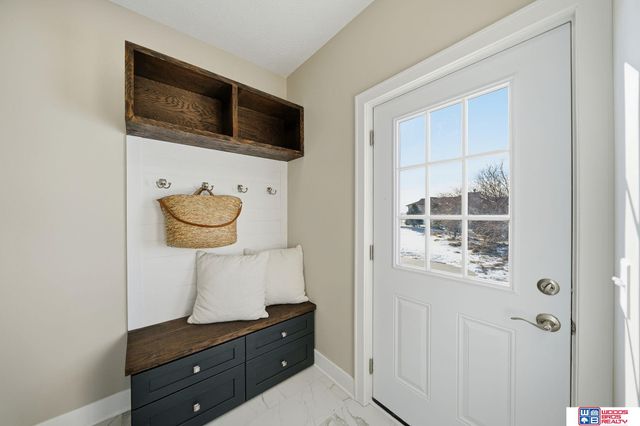 11855 N 79th Street, Lincoln, NE 68517