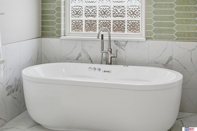 11855 N 79th Street, Lincoln, NE 68517