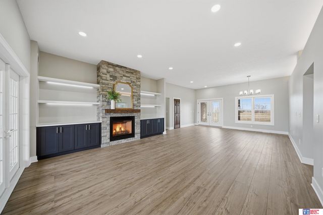 11855 N 79th Street, Lincoln, NE 68517