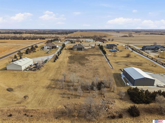 11855 N 79th Street, Lincoln, NE 68517