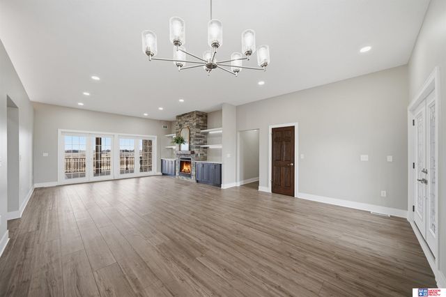 11855 N 79th Street, Lincoln, NE 68517