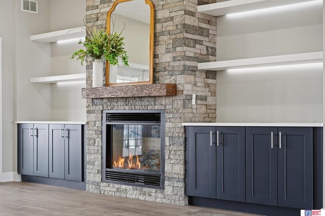 11855 N 79th Street, Lincoln, NE 68517