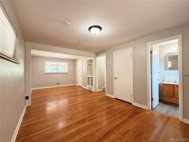 442 Fulton St, Aurora, CO 80010