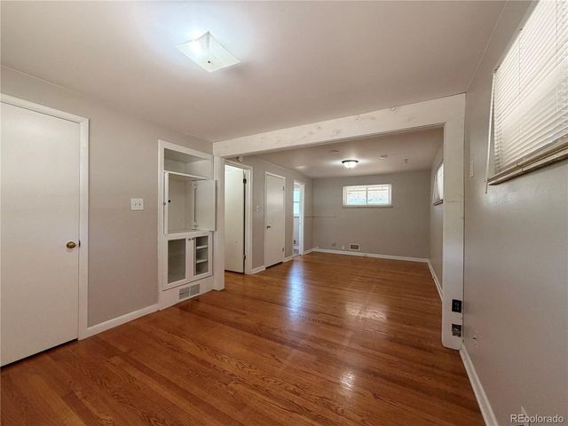 442 Fulton St, Aurora, CO 80010