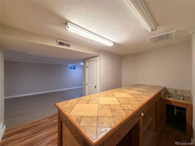 442 Fulton St, Aurora, CO 80010