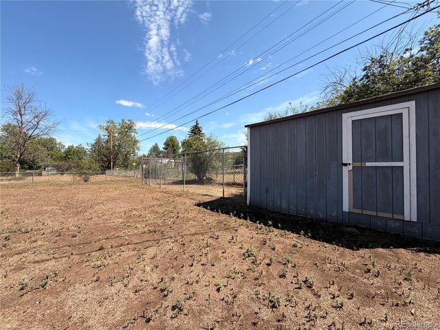 442 Fulton St, Aurora, CO 80010