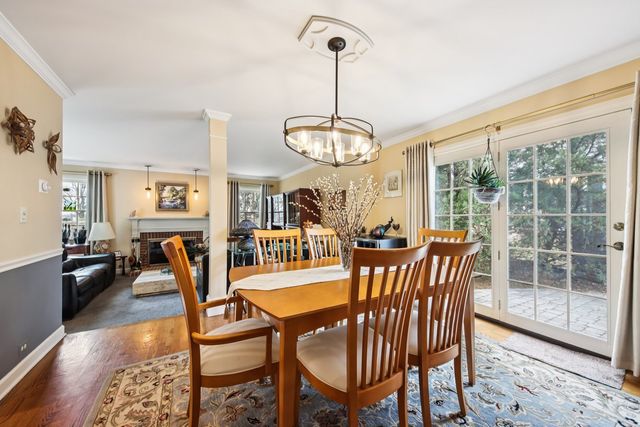 388 Narragansett Court, Crystal Lake, IL 60012