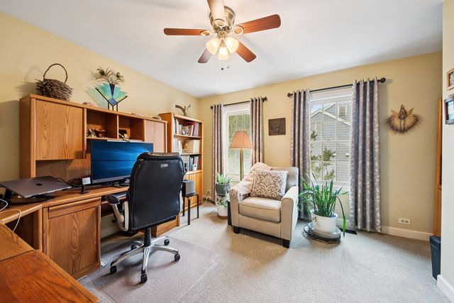 388 Narragansett Court, Crystal Lake, IL 60012