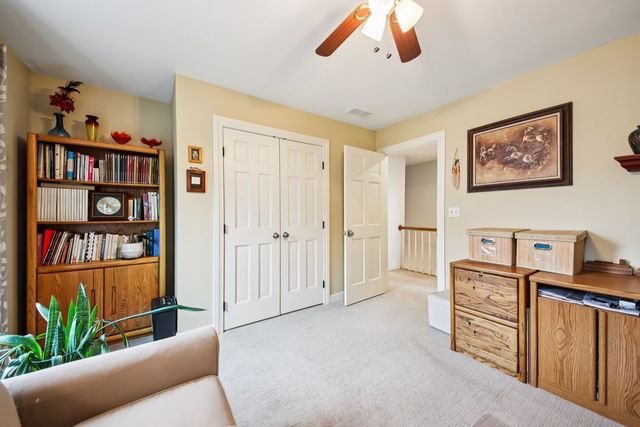 388 Narragansett Court, Crystal Lake, IL 60012