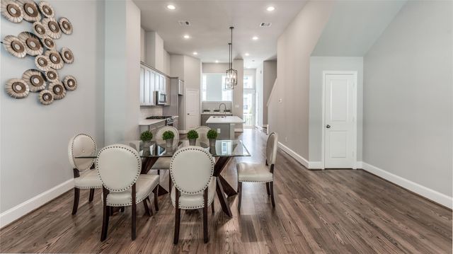 605 W 24th Street, Houston, TX 77008