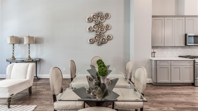 605 W 24th Street, Houston, TX 77008