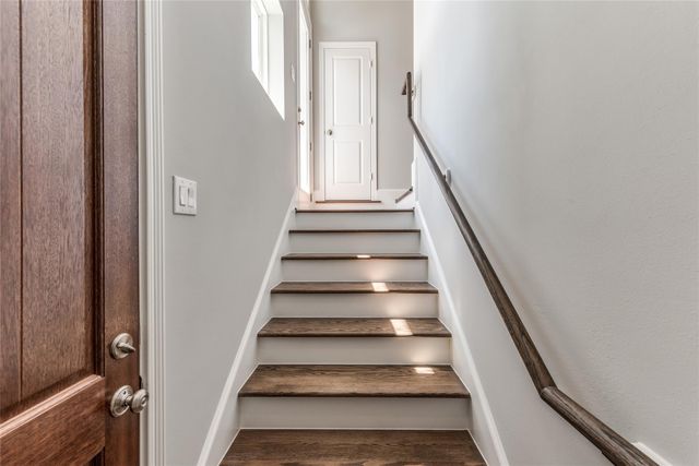 605 W 24th Street, Houston, TX 77008