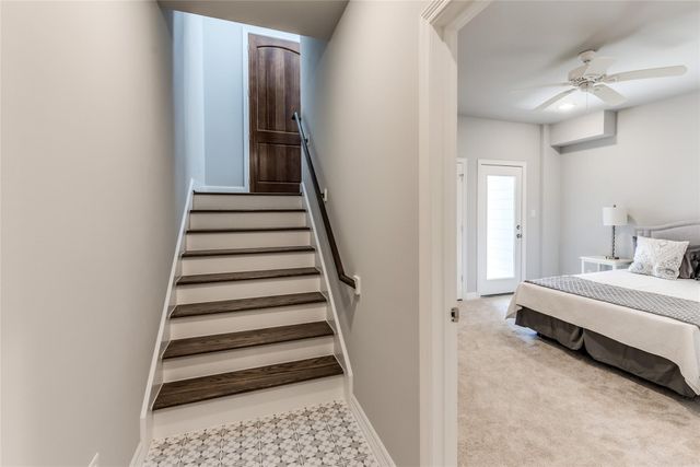 605 W 24th Street, Houston, TX 77008