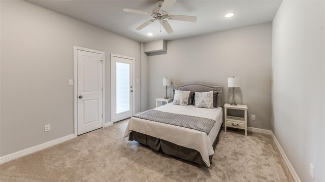 605 W 24th Street, Houston, TX 77008