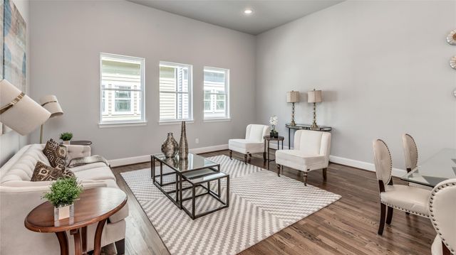 605 W 24th Street, Houston, TX 77008