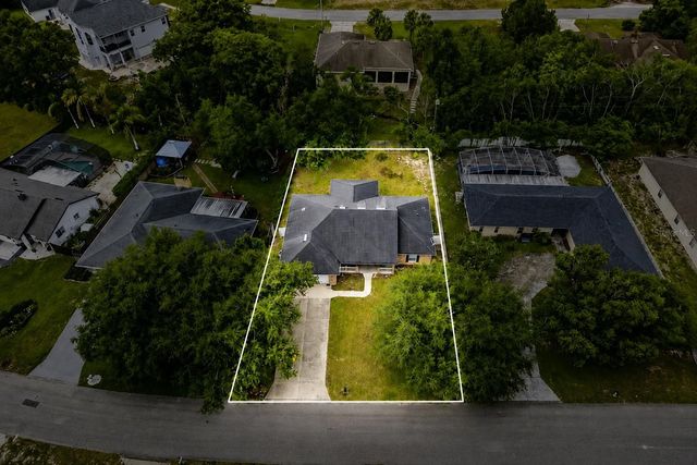2068 DIXIE BELLE AVENUE, Deltona, FL 32725