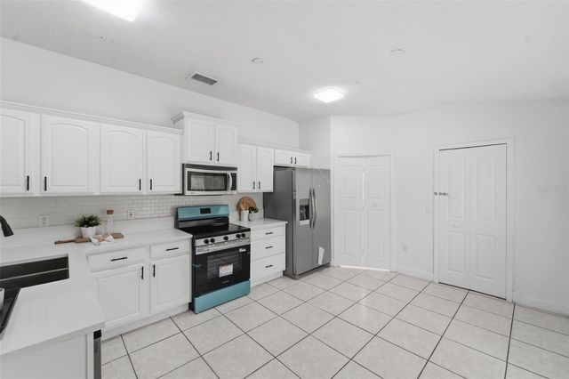 2068 DIXIE BELLE AVENUE, Deltona, FL 32725