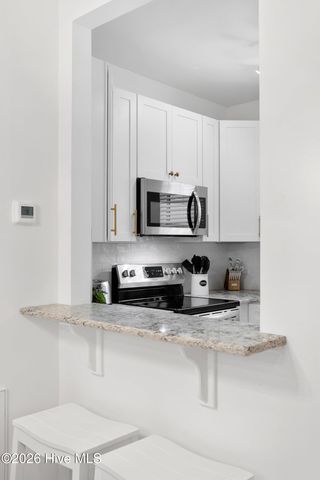 4220 Wilshire Boulevard 204, Wilmington, NC 28403