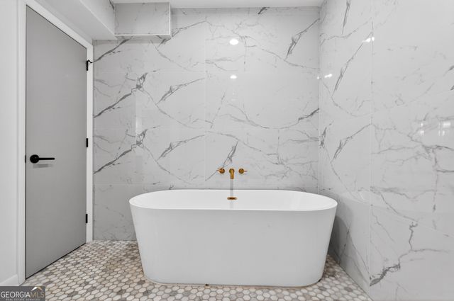 3811 N Stratford Road NE, Atlanta, GA 30342