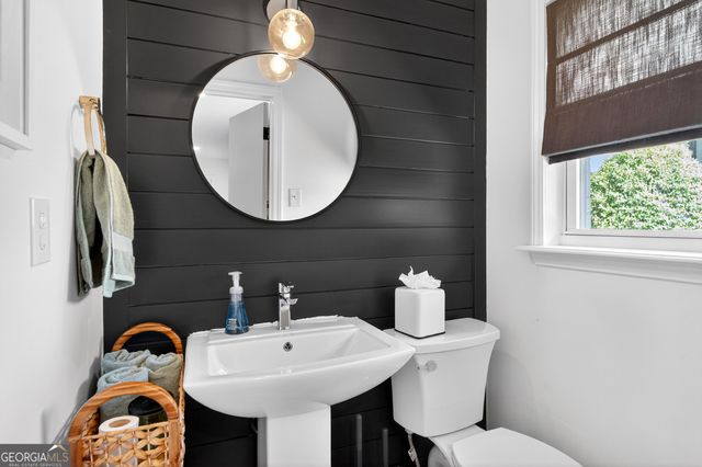 3811 N Stratford Road NE, Atlanta, GA 30342