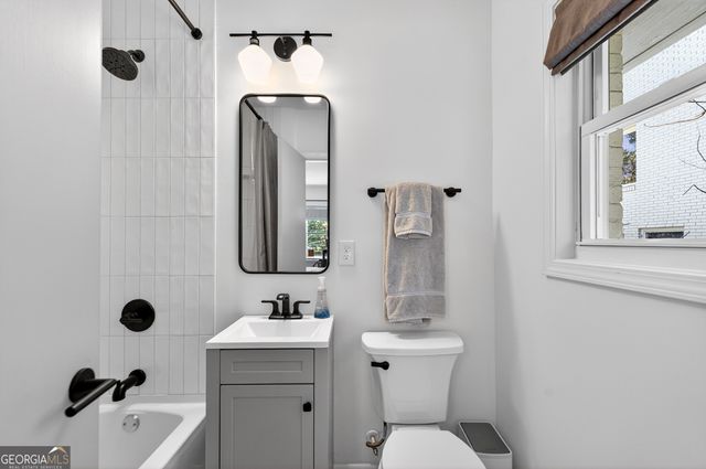 3811 N Stratford Road NE, Atlanta, GA 30342