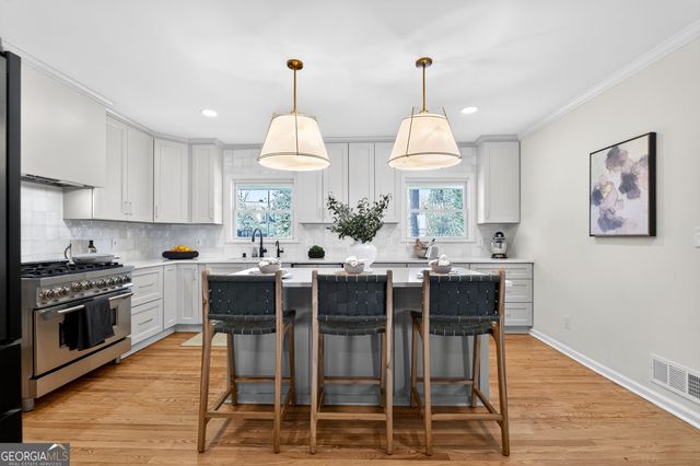 3811 N Stratford Road NE, Atlanta, GA 30342