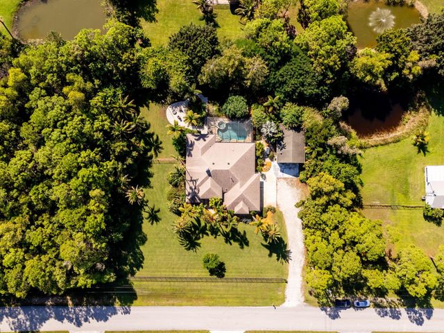 17352 Valencia Boulevard, Loxahatchee, FL 33470