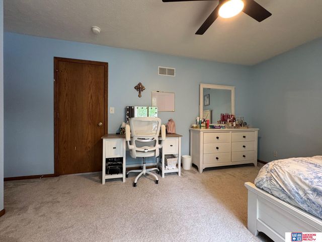 1948 SW 25th Street, Lincoln, NE 68522