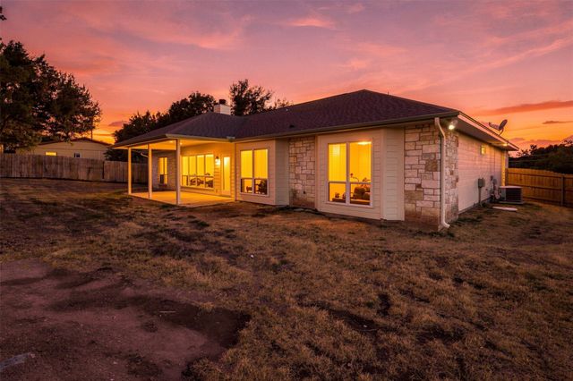 3303 E Scenic LOOP, Marble Falls, TX 78654
