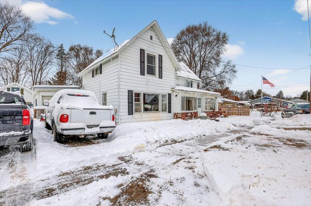 126 N Clark Street, Six Lakes, MI 48886