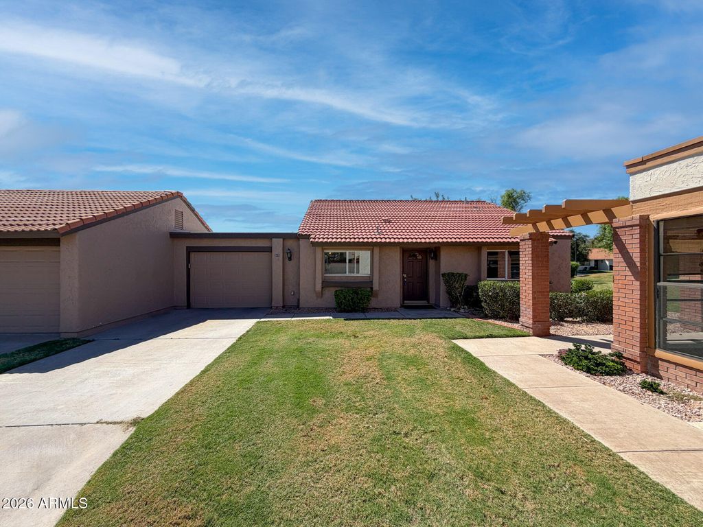 341 LEISURE WORLD --, Mesa, AZ 85206