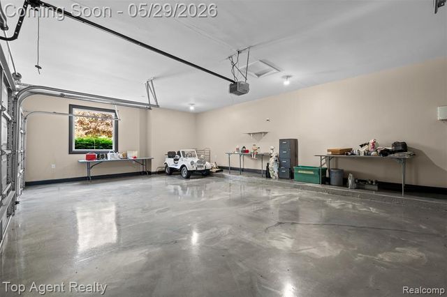 43912 Trillium Drive, Sterling Heights, MI 48314