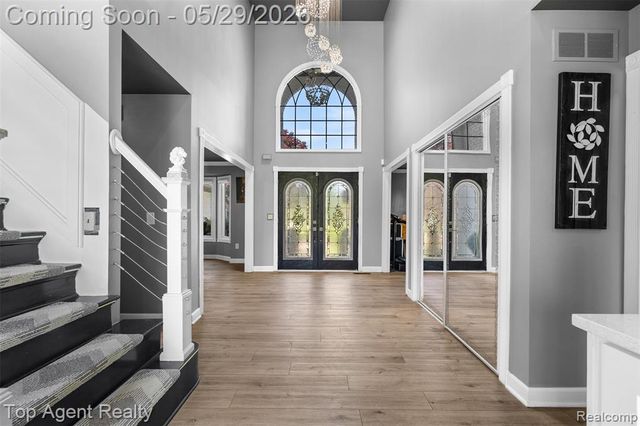 43912 Trillium Drive, Sterling Heights, MI 48314