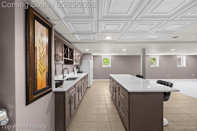 43912 Trillium Drive, Sterling Heights, MI 48314