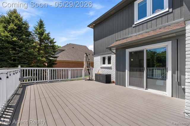 43912 Trillium Drive, Sterling Heights, MI 48314