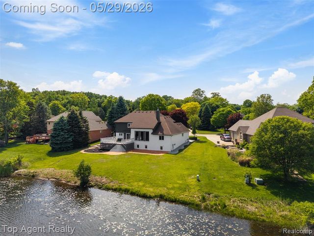 43912 Trillium Drive, Sterling Heights, MI 48314
