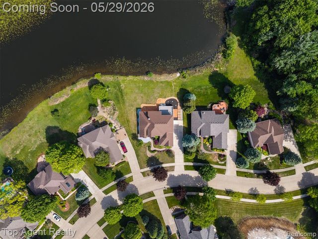 43912 Trillium Drive, Sterling Heights, MI 48314