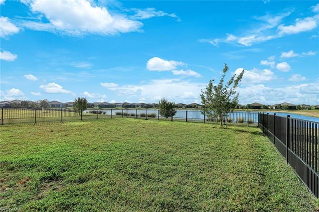 11087 Canopy LOOP, Fort Myers, FL 33913