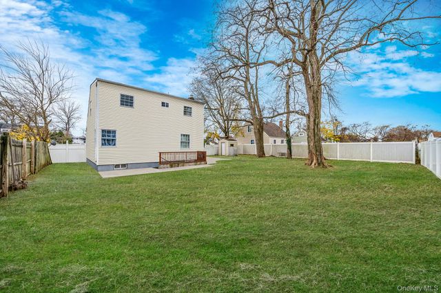 47 Satinwood Street, Central Islip, NY 11722