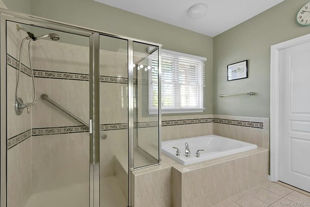 24 N De Baun Avenue 302, Suffern, NY 10901