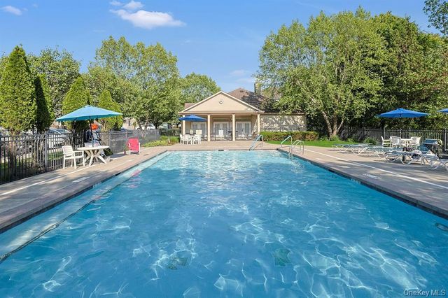 24 N De Baun Avenue 302, Suffern, NY 10901