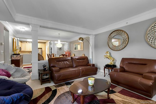 24 N De Baun Avenue 302, Suffern, NY 10901