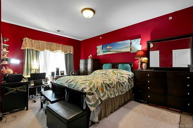 24 N De Baun Avenue 302, Suffern, NY 10901