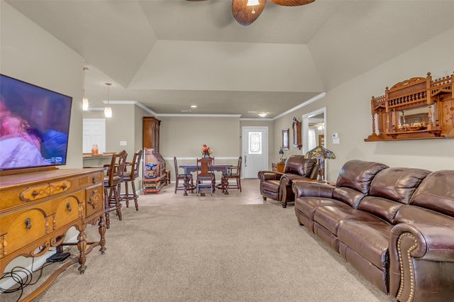 106 Harbour Town Way, Conroe, TX 77356