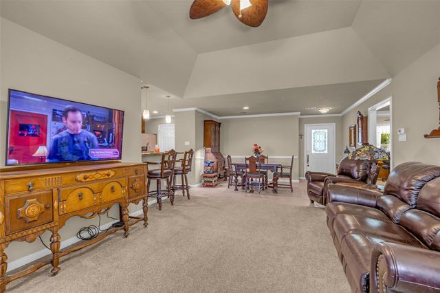 106 Harbour Town Way, Conroe, TX 77356