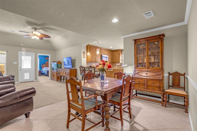 106 Harbour Town Way, Conroe, TX 77356