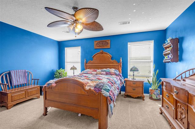 106 Harbour Town Way, Conroe, TX 77356