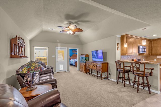106 Harbour Town Way, Conroe, TX 77356