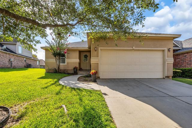 106 Harbour Town Way, Conroe, TX 77356
